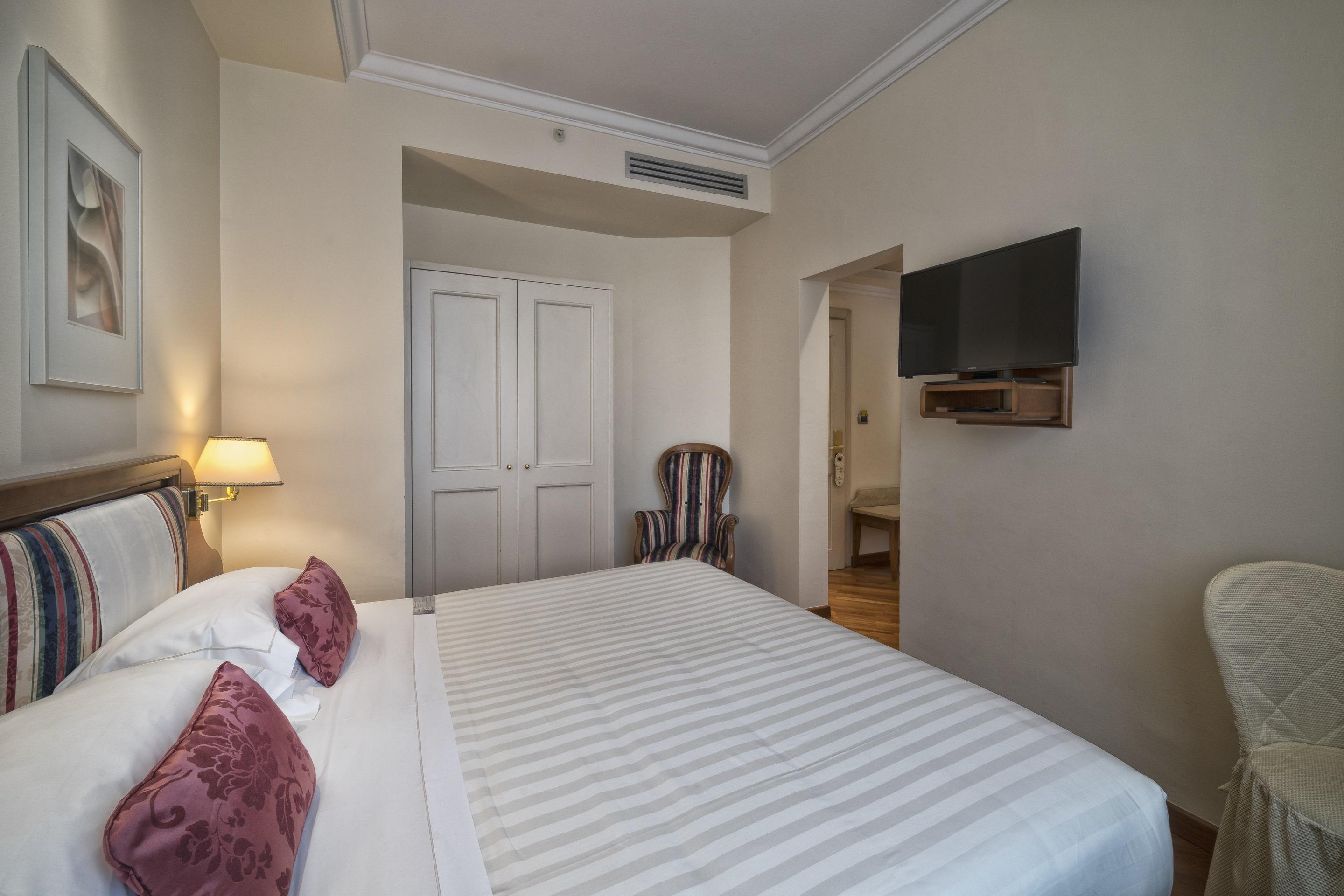 B&B Hotel Firenze Laurus Al Duomo Bagian luar foto
