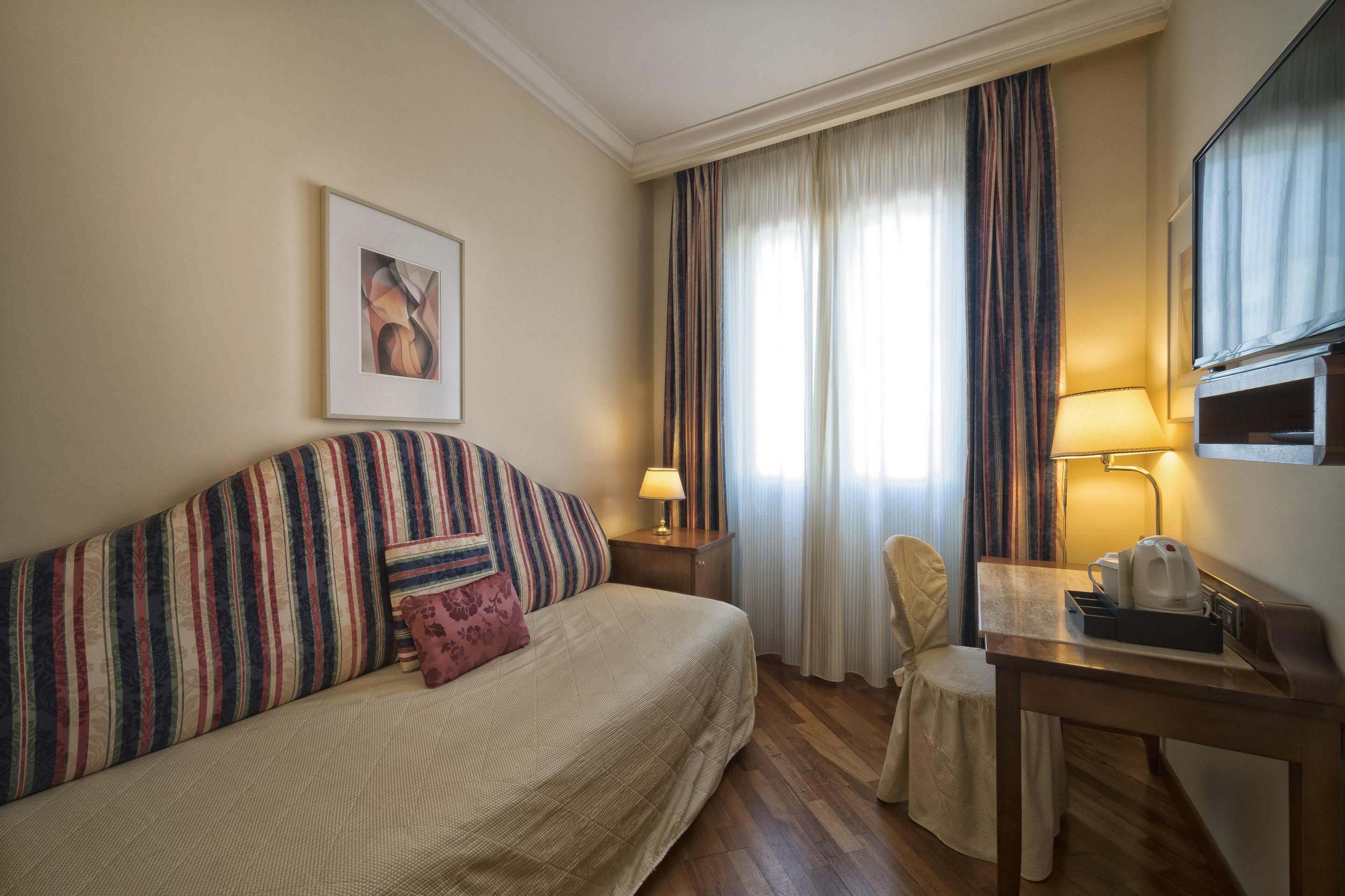 B&B Hotel Firenze Laurus Al Duomo Bagian luar foto
