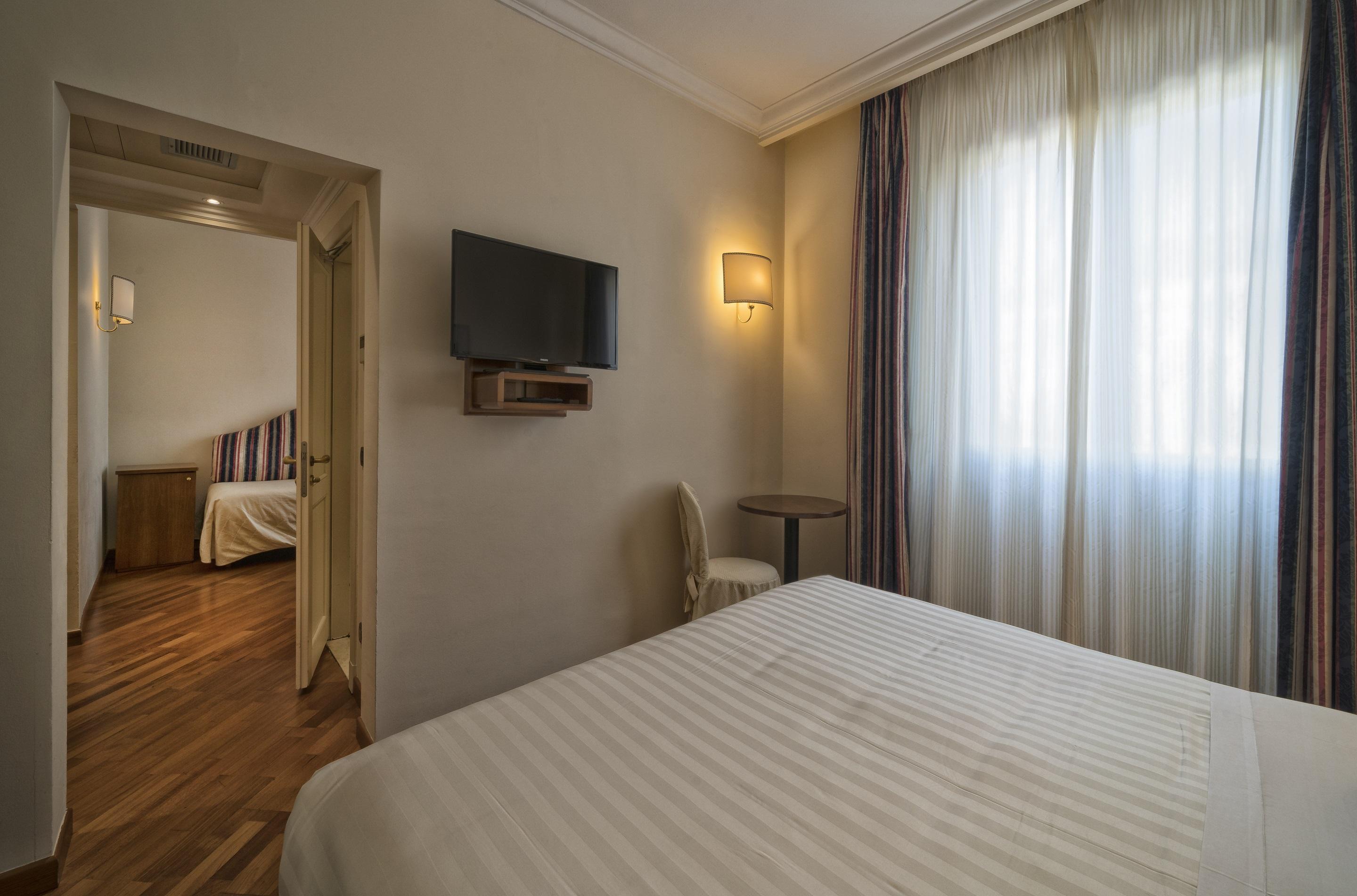 B&B Hotel Firenze Laurus Al Duomo Bagian luar foto