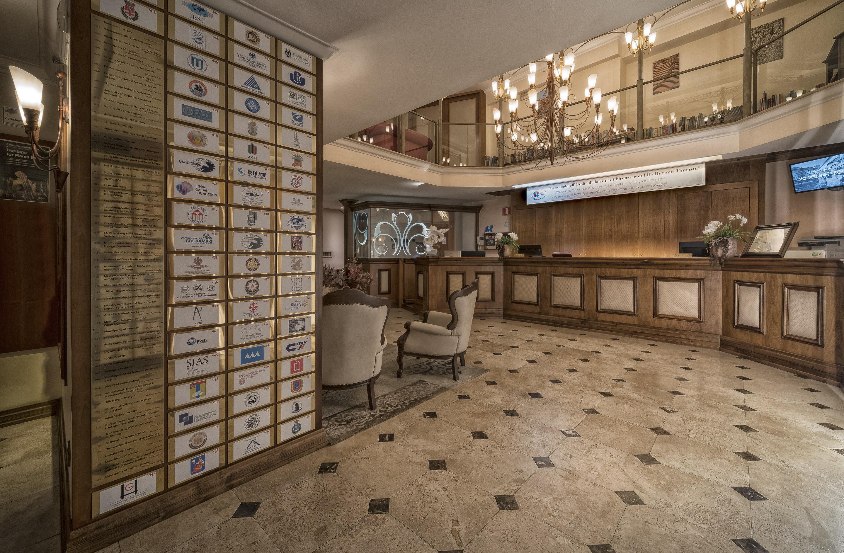 B&B Hotel Firenze Laurus Al Duomo Bagian luar foto