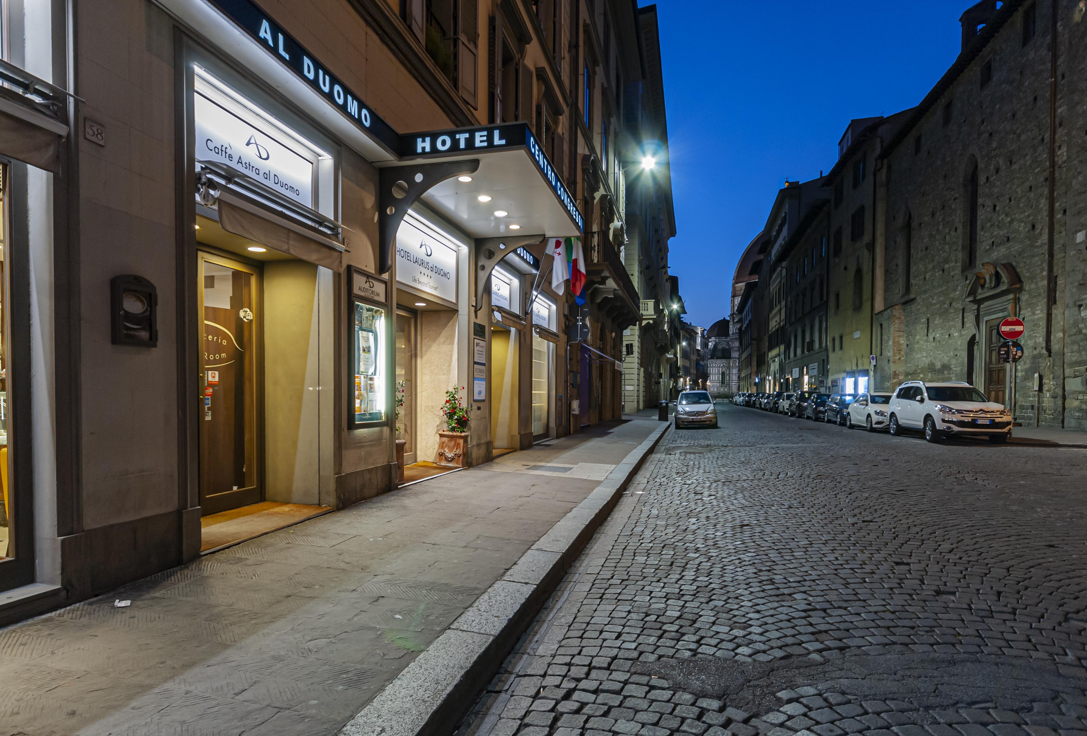 B&B Hotel Firenze Laurus Al Duomo Bagian luar foto