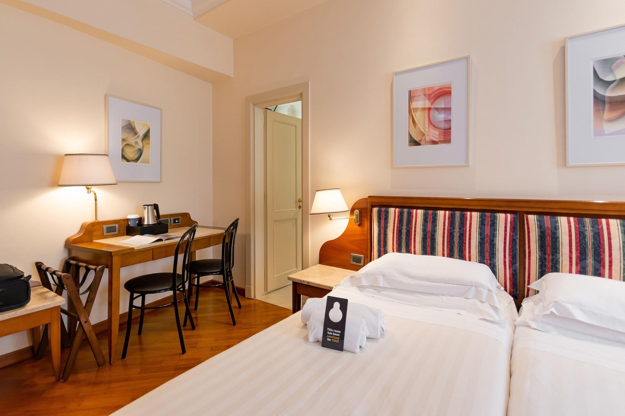 B&B Hotel Firenze Laurus Al Duomo Bagian luar foto