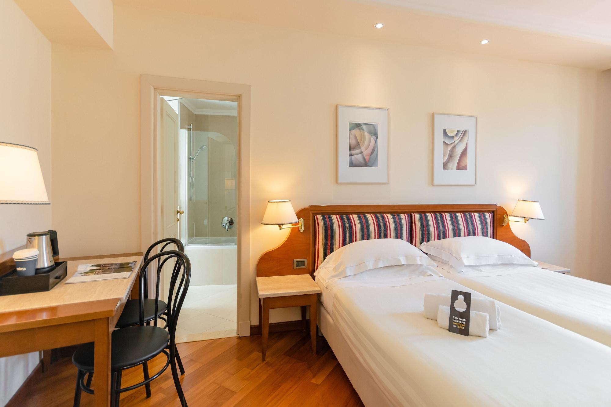 B&B Hotel Firenze Laurus Al Duomo Bagian luar foto