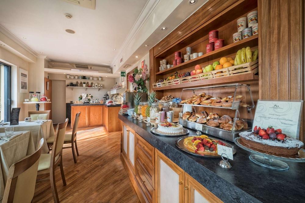 B&B Hotel Firenze Laurus Al Duomo Bagian luar foto