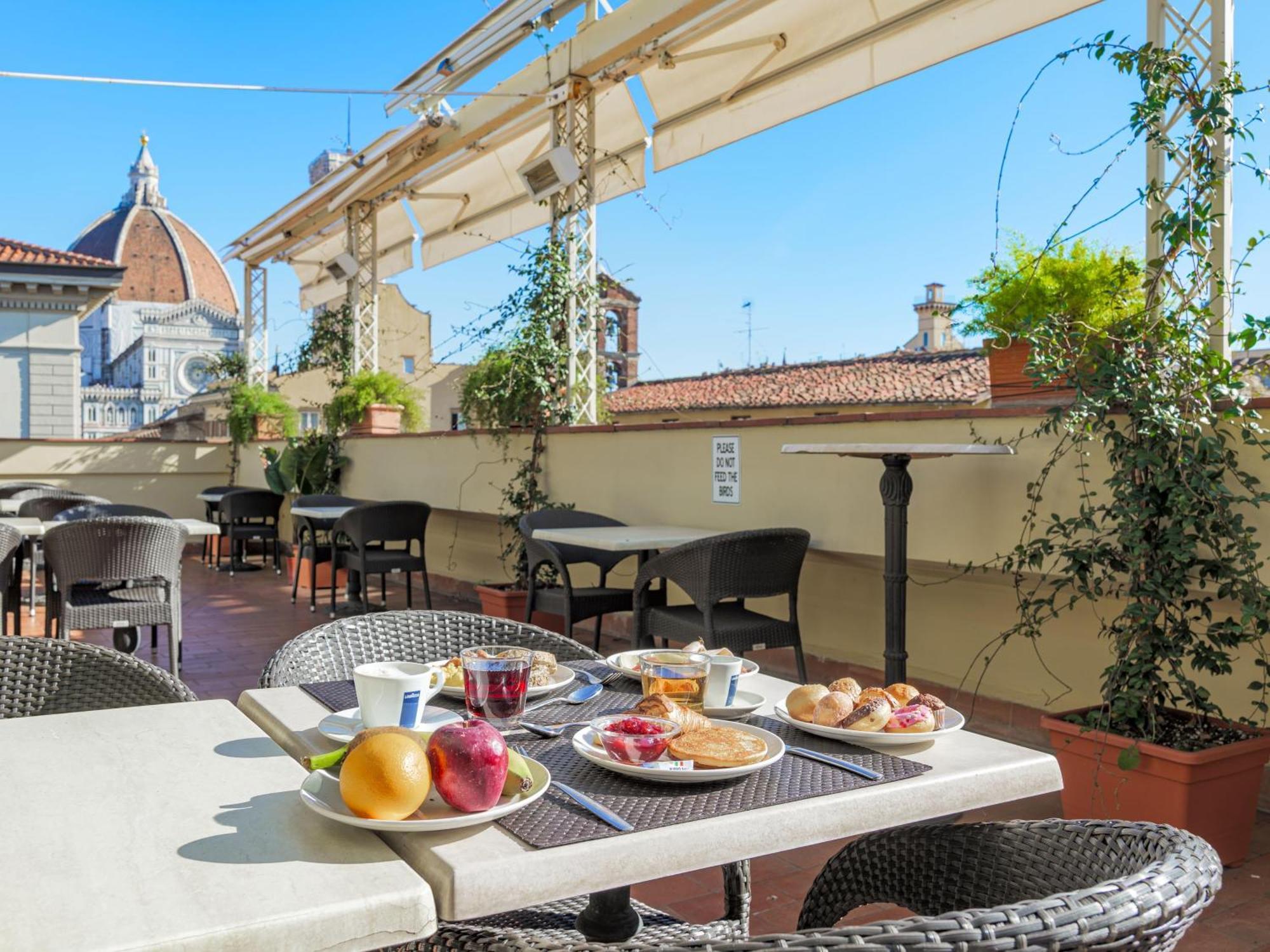 B&B Hotel Firenze Laurus Al Duomo Bagian luar foto